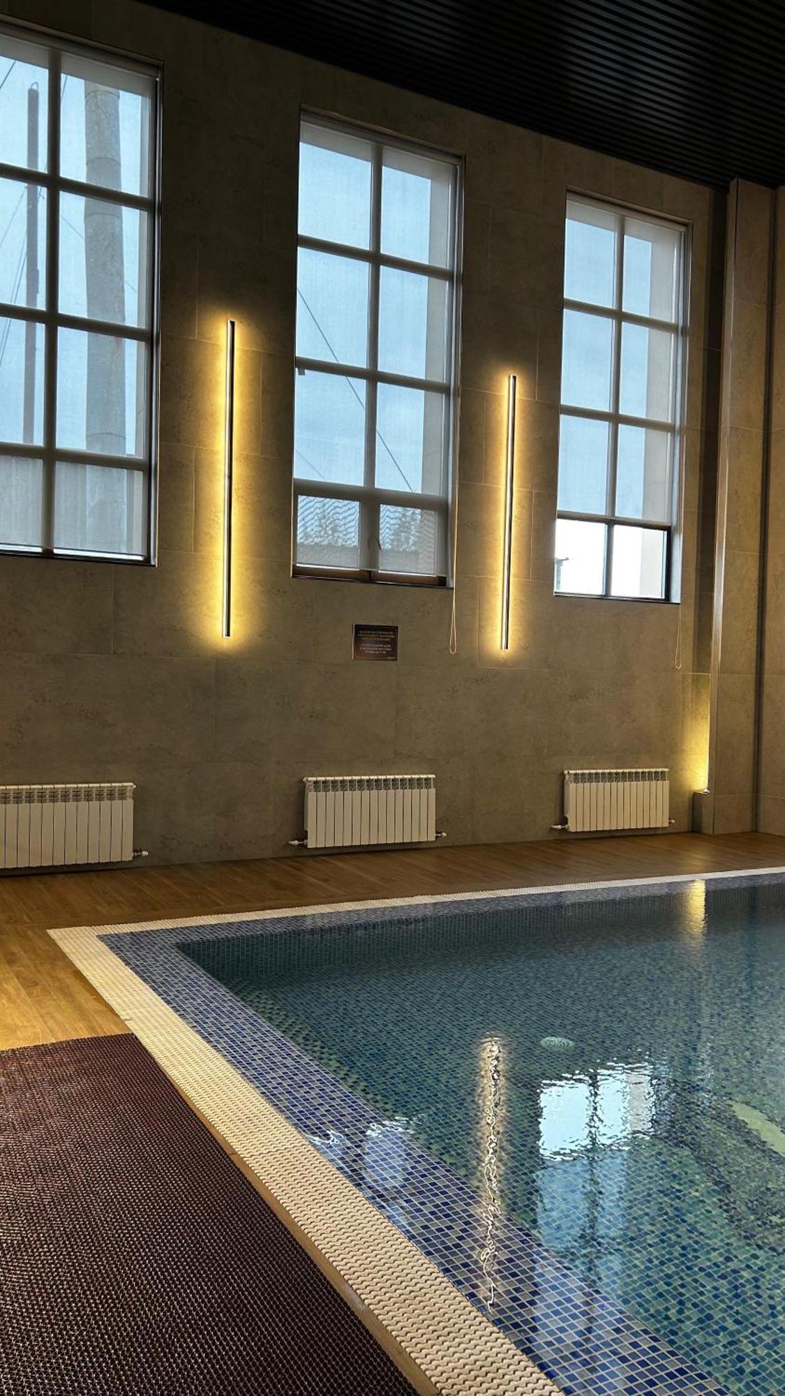 Empire City Karagandy Eksteriør billede